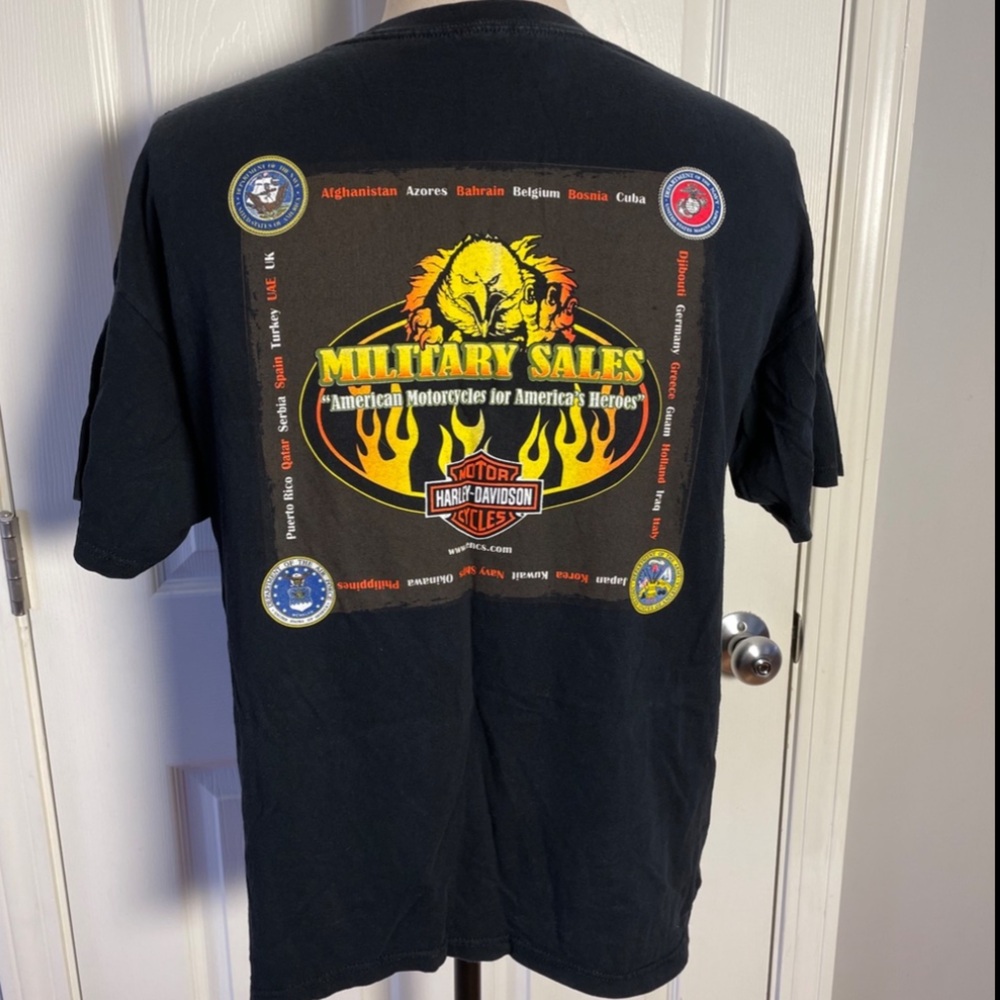 Vintage Harley Davidson Tee huge graphic size XL